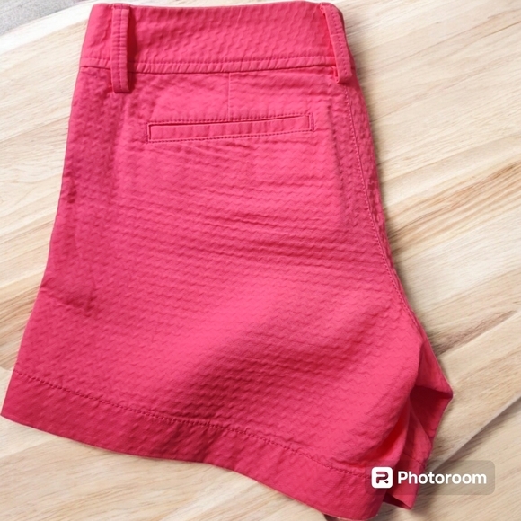 Lilly Pulitzer Vibrant Pink Chic and Casual Shorts for Women - Picture 6 of 9